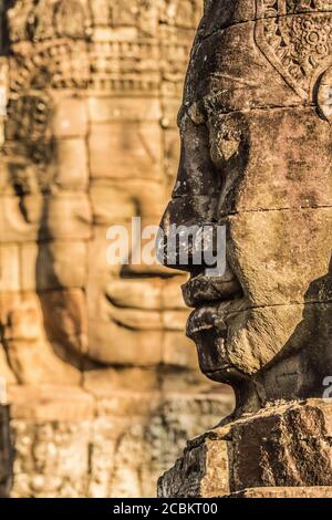 Visage de Bouddha géant, Temple Bayon, Angkor Thom, Cambodge Banque D'Images