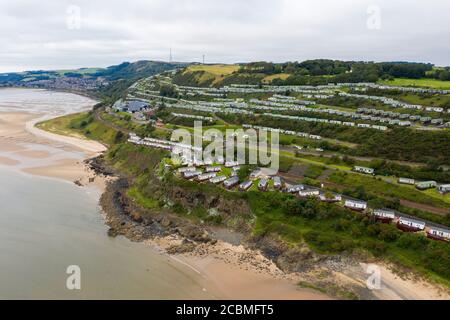 Vue aérienne du Sandhills Caravan Park et du Pettycur Bay Holiday Park, Pettycur Bay, Fife, Écosse. Banque D'Images