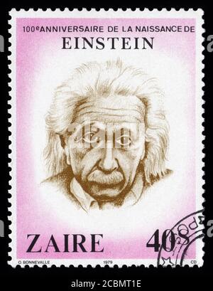 Londres, Royaume-Uni – 5 février 2011 : timbre-poste du Zaïre de 1979 commémorant le 100e anniversaire de la naissance de la photo d'Albert Einstein Banque D'Images
