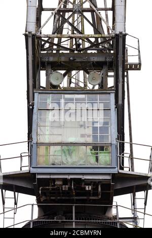 Cabine de grue Stothert et Pitt Electric, Princes Wharf, Harbourside, Bristol, Angleterre. Juillet 2020 Banque D'Images