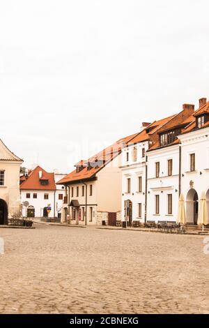 Kazimierz Dolny, Pologne, 26 octobre 2015 : Architecture de la ville Banque D'Images