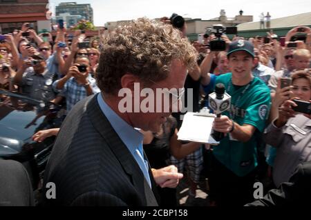 Will Ferrell visite le marché de Pike place promotion de la campagne milieu de journée - Seattle, États-Unis - 19 juillet 2012 Banque D'Images