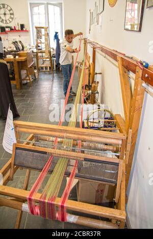 La Bastide-Clairence, France 21. Juin 2017. Wowen bijoux, la passementerie est faite dans cet atelier, et est en vente. C'est ainsi que passementerie a fait. Banque D'Images