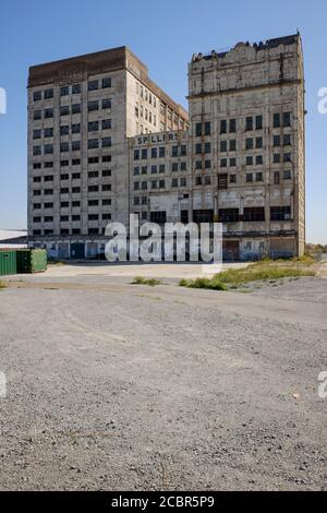 Millennium Mills, Royal Victoria Dock, Londres Banque D'Images