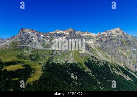 Sommet des Alpes italiennes dans le parc national de Gran Paradiso Banque D'Images