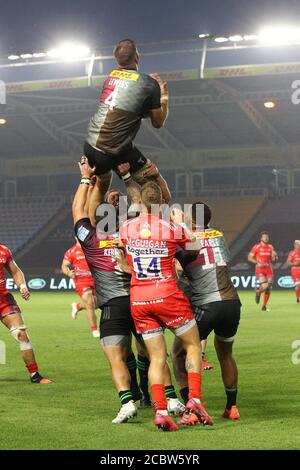 Twickenham, Royaume-Uni. 16 août 2020. STEPHAN LEWIES de Harlequins a fait un grand pas lors du match de rugby Gallagher Premiership entre Harlequins et sale Sharks à Twickenham Stoop, à Twickenham, en Angleterre, le 14 août 2020. Photo de Ken Sparks. Utilisation éditoriale uniquement, licence requise pour une utilisation commerciale. Aucune utilisation dans les Paris, les jeux ou les publications d'un seul club/ligue/joueur. Crédit : UK Sports pics Ltd/Alay Live News Banque D'Images