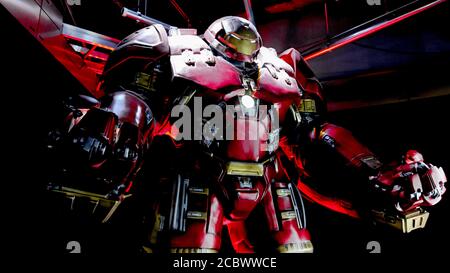 LAS VEGAS, NV, Etats-Unis - 09 octobre 2017 : costume d'homme de fer Hulk Buster à la base de Tony Stark à l'expérience Avengers au Treasure Island Hotel and Casino Banque D'Images