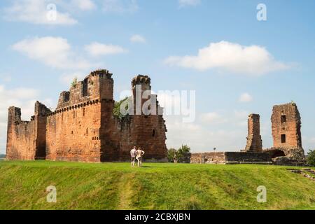 Les ruines du château de Penrith, Cumbria, Angleterre, Royaume-Uni Banque D'Images