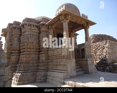 Le temple de Samadhishvara est un temple hindou situé dans le fort de Chittor au Rajasthan, en Inde Banque D'Images