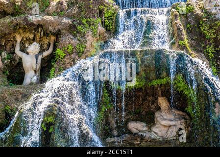 Italie, Latium, Tivoli, fontaines du jardin de la Villa d'Este (patrimoine mondial de l'UNESCO), Banque D'Images