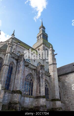 Extérieur de la basilique Saint-Sauveur à Dinan Banque D'Images