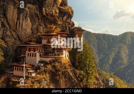 Le célèbre monastère de Tiger's Nest ou Taktshang Goemba in Bhoutan Banque D'Images