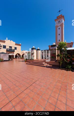 Espagne, Santa Cruz de Tenerife, vue de la place de marché aux fleurs et de l'alimentation Banque D'Images