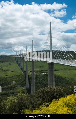 France, vue sur le Viaduc de Millau bridge Banque D'Images