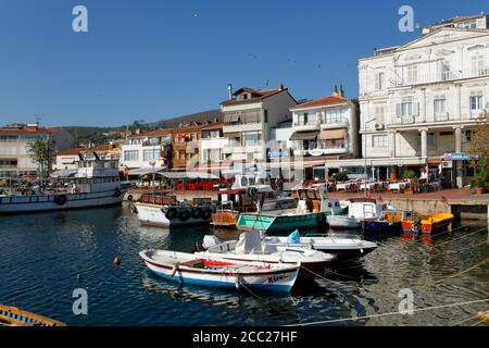 La Turquie, Istanbul, vue sur le port à l'île de Burgazada Banque D'Images