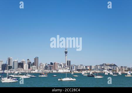 La NOUVELLE ZELANDE, Auckland, vue sur la ville et sur le mont Eden en arrière-plan Banque D'Images