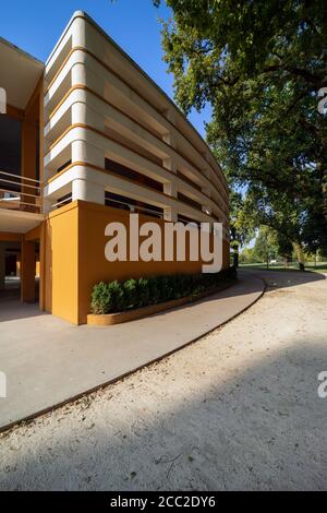 Colonia Farinacci, Cremona, Italie; 1936, dessin de Carlo Gaudenzi, exemple typique de l'architecture moderniste italienne de l'époque fasciste Banque D'Images