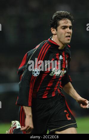 Milan Italie, 03 avril 2007, 'SAN SIRO' Stadium, UEFA Champions League 2006/2007, AC Milan - FC Bayern Monaco : Kaka en action pendant le match Banque D'Images