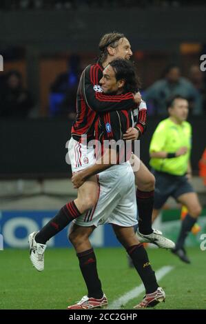 Milan Italie , 02 mai 2007, Stade 'SAN SIRO', UEFA Champions League 2006/2007, AC Milan - FC Manchester United: Nesta et Ambrosini célèbrent la victoire à la fin du match Banque D'Images