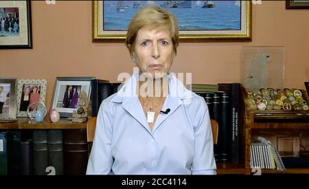 Dans cette image du flux vidéo de la convention nationale démocratique, l'ancienne gouverneure Christine Todd Whitman (républicaine du New Jersey) fait des remarques sur la première nuit de la convention le lundi 17 août 2020.Credit: Convention nationale démocratique via CNP | usage dans le monde entier Banque D'Images