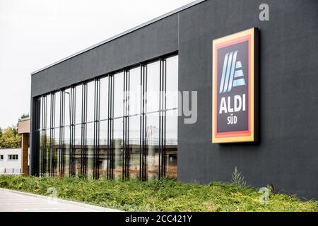 Bamberg, Allemagne 15 août 2020: Symbolbilder - 2020 Aldi Sud / Sued à Bamberg Hallstadt | utilisation dans le monde entier Banque D'Images