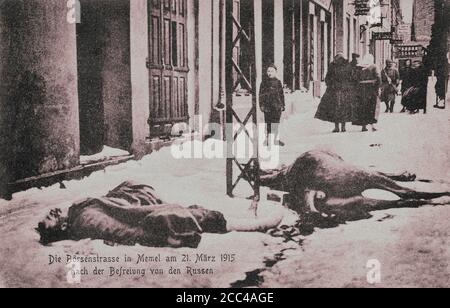 Période de la première Guerre mondiale. Carte postale de la rue Boersen à Memel (aujourd'hui Klaipeneverda, Lituanie) le 21 mars 1915 après la libération des Russes. 1 Banque D'Images