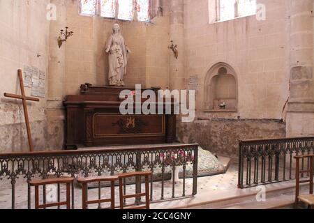 église saint-ferreol à saint-fargeau en france Banque D'Images