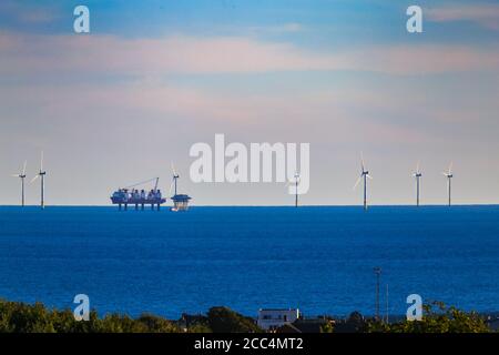 Windfarm en pleine mer de Rampion en construction Banque D'Images