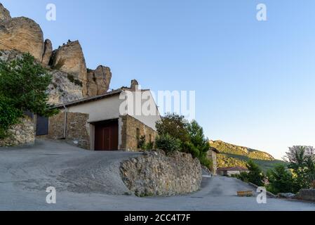 Maisons anciennes traditionnelles dans le petit village de Cellorigo in Région de la Rioja Banque D'Images