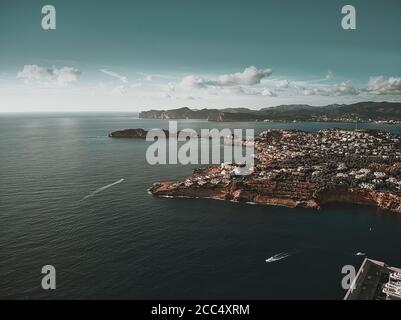 Vue panoramique sur la ville côtière de Santa Ponsa, Majorque, Iles Baléares. Espagne Banque D'Images