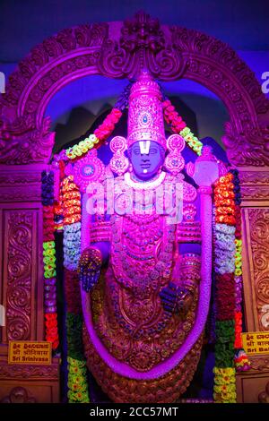 Mari Tirupathi Sri Srinivasa Mahalakshmi l'intérieur du temple, un temple hindou situé dans la ville de Bangalore en Inde Banque D'Images