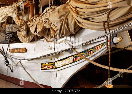 Skippjack E. C. collier, maintenant exposition de terres sèches au Musée maritime de Chesapeake Bay, St. Michaels, MD. Banque D'Images