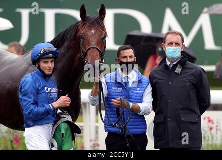 Jockey William Buick célèbre après avoir remporté les JUddmonte International Stakes (British Champions Series) sur Ghaiyyath lors de la première journée du Yorkshire Ebor Festival à l'hippodrome de York. Banque D'Images