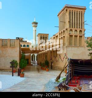 Quartier Al Fahidi dans le Vieux Dubaï, Émirats arabes Unis (eau) Banque D'Images