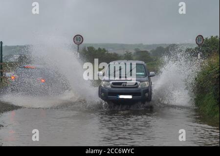 Timoleague, West Cork, Irlande. 19 août 2020. Timoleague a été inondée à marée haute ce soir, devant Storm Ellen et un avertissement de vent rouge met Éireann pour le comté de Cork. Crédit : AG News/Alay Live News Banque D'Images