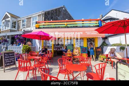 Beach House Cafe à Marine Parade, Lyme Regis, une station balnéaire populaire sur la côte jurassique à Dorset, au sud-ouest de l'Angleterre Banque D'Images