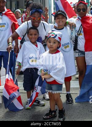 Parade de la journée dominicaine dans le centre-ville de New York. Banque D'Images