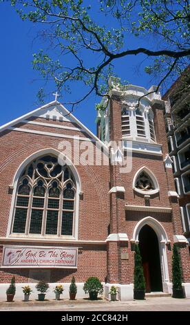 Chine : l'église anglicane St Andrew date du début du XXe siècle, Nathan Road, Kowloon, Hong Kong. À l'origine une zone peu peuplée de villages agricoles et de pêcheurs, Hong Kong est devenu l'un des plus importants centres financiers et ports commerciaux du monde. Il est le dixième exportateur et le neuvième importateur au monde. Hong Kong est devenue une colonie de l'Empire britannique après que l'Empire Qing a cédé l'île de Hong Kong à la fin de la première Guerre de l'opium en 1842. Banque D'Images