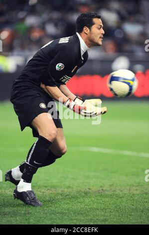 Milan Italie, 02 mai 2009, Stade 'G.MEAZZA SAN SIRO', Championnat de football sérieux A 2008/2009, FC Inter - SS Lazio : Julio Cesar en action pendant le match Banque D'Images