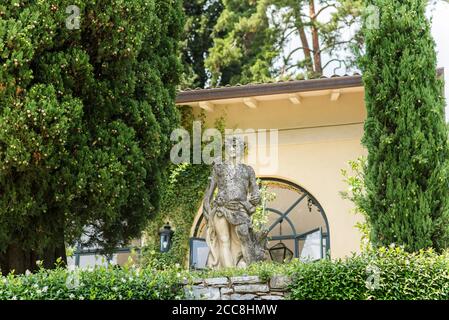 Villa Balbianello. Lac de Côme. Italie - 19 juillet 2019 : sculpture sur Villa Balbianello à Lenno. Lac de Côme en Italie. Banque D'Images