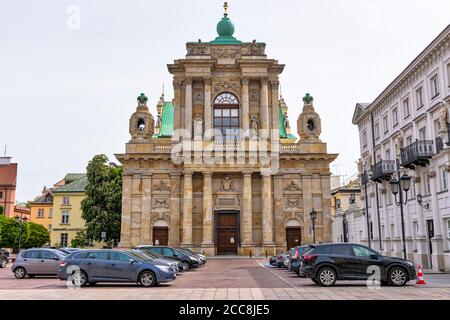 Varsovie, Pologne - 22 mai 2020 : Église de l'Assomption de la Vierge Marie et de Saint-Joseph (Église carmélite). Banque D'Images