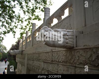 La pipe à eau ancienne de Dragon Head dans la pagode de l'OIE sauvage géante. Il a été construit en 652 pendant la dynastie Tang et avait à l'origine cinq étages. Ville de Xian, Banque D'Images