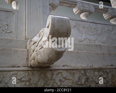 La pipe à eau ancienne de Dragon Head dans la pagode de l'OIE sauvage géante. Il a été construit en 652 pendant la dynastie Tang et avait à l'origine cinq étages. Ville de Xian, Banque D'Images