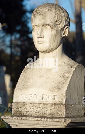 Buste de Napoléon dans les jardins de la Villa Borghèse à Rome, Italie Banque D'Images