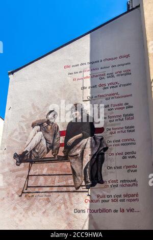 Fresque représentant Jeanne Moreau en scène de Jules et Jim, rue Jeanne Moreau, Angers, Maine-et-Loire, France. Banque D'Images