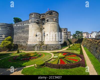 Imposantes tours défensives du Château d'Angers - Angers, Maine-et-Loire, France. Banque D'Images