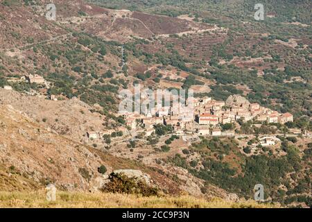 L'ancien village de montagne de Speloncato dans la région de Balagne De Corse Banque D'Images