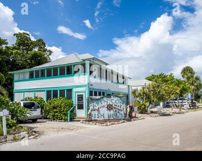 Maison de poissons du Capt’n con, à Bokeelia, sur l’île Pine, dans Le golfe du Mexique en Floride aux États-Unis Banque D'Images