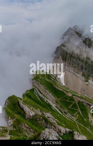 Belle excursion d'exploration dans les montagnes d'Appenzell en Suisse. - Appenzell/Alpstein/Suisse Banque D'Images