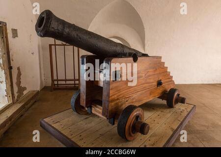 Vieux canon de bronze espagnol de 8 livres à Castillo San Felipe del Morro dans le vieux San Juan, Porto Rico. Site historique national de San Juan et un H mondial de l'UNESCO Banque D'Images